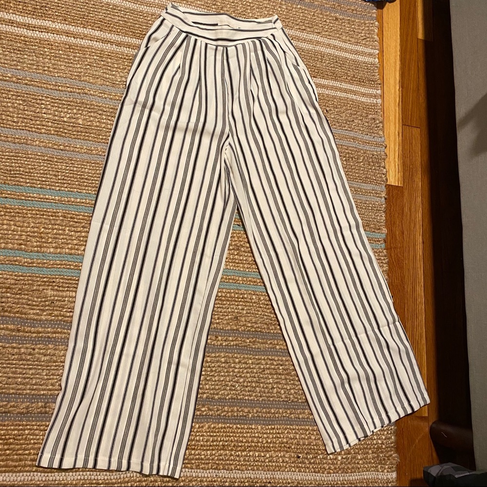 Vera Lucy Pin-Striped Pants
